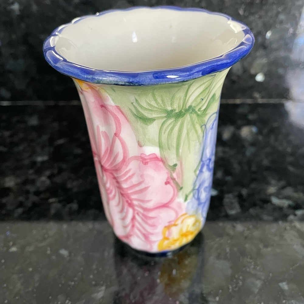 Hand Painted Floral Ceramic Vase 🌺